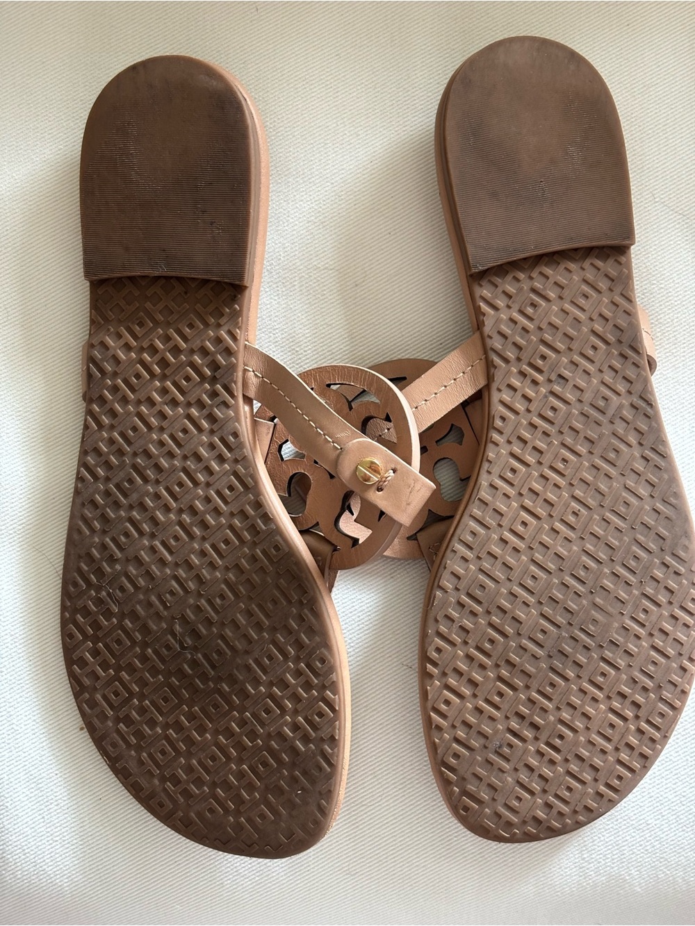 Tory Burch Nude/Camel Miller Logo Thong Sandals - Picture 4 of 5